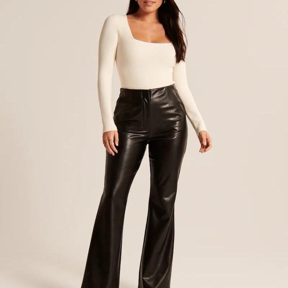 Abercrombie Curve Love Vegan Leather Slim Flare Pant